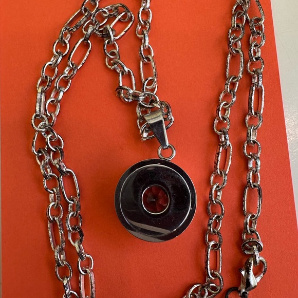 Necklace “oxidized “-look Silver Chunky Chain w/ Silver Metal & Crystal Pendant - Picture 4 of 5